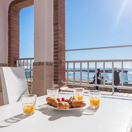 La Paloma Apartment Malaga Exterior photo