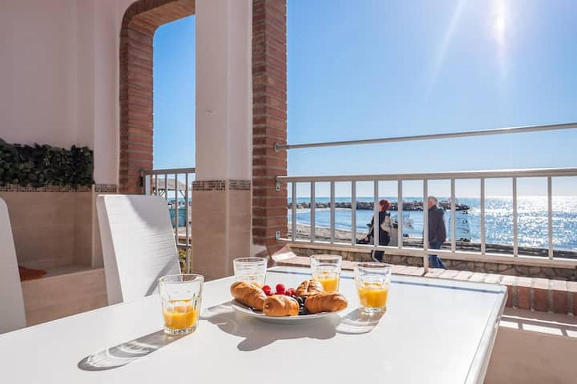 La Paloma Apartment Malaga Exterior photo